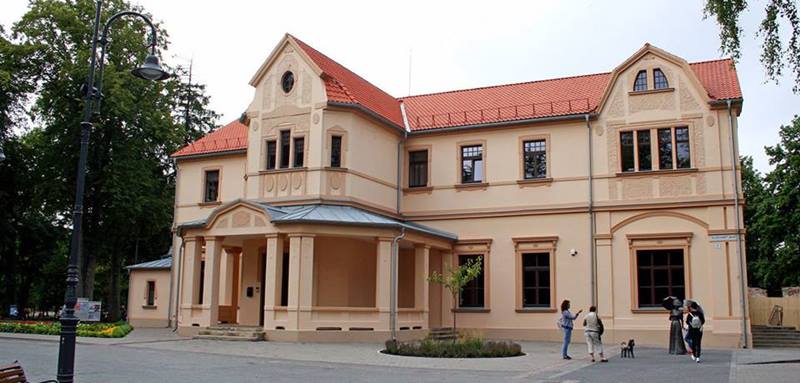 Kurhauzas